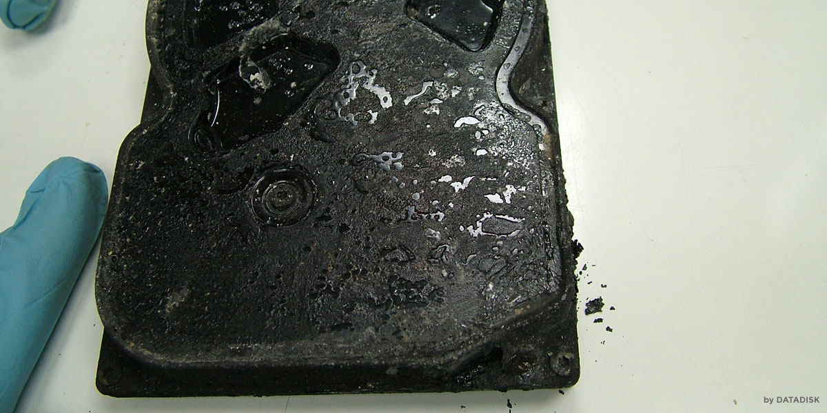 HD danificado no incêndio, enviado para a DATADISK