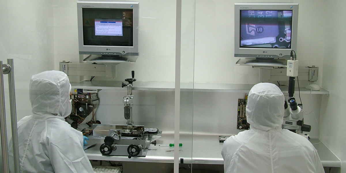 Esta é a Sala Limpa Classe 100 para recuperação de dados da DATADISK entre os anos 2001 a 2006