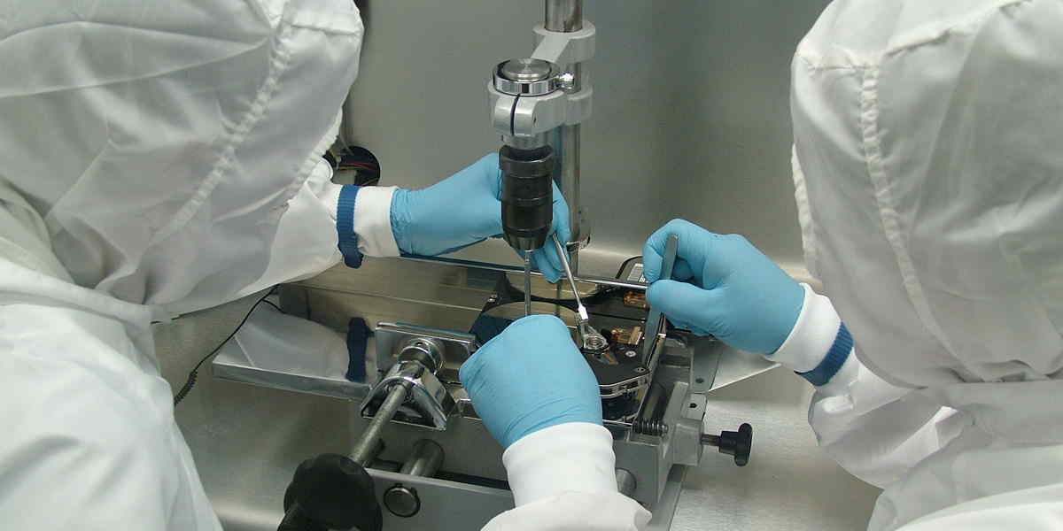 Para recuperação de dados com segurança precisa usar uma Sala Limpa e no Brasil somente a DATADISK possui