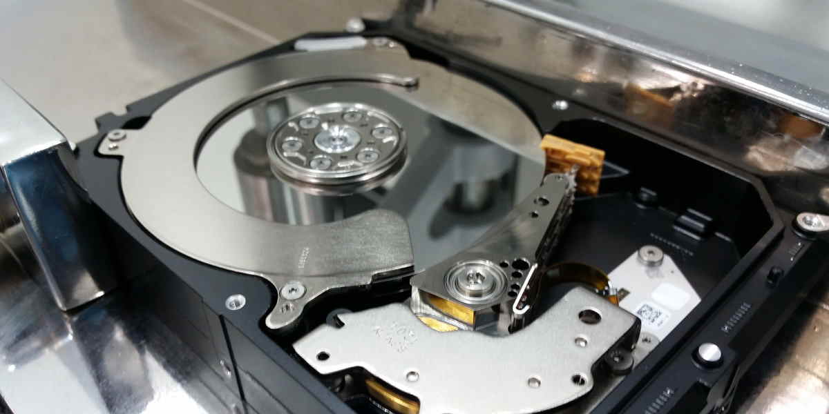 Recuperação de Dados, HD na Sala Limpa da DATADISK